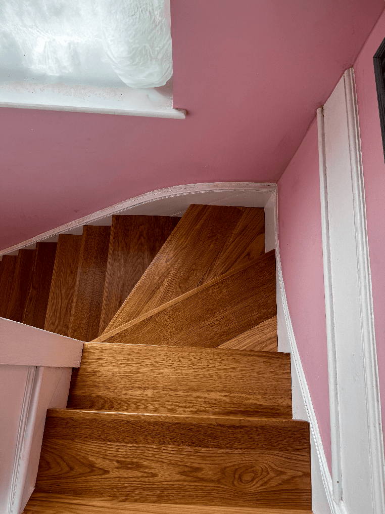Curved Staircase Woodford